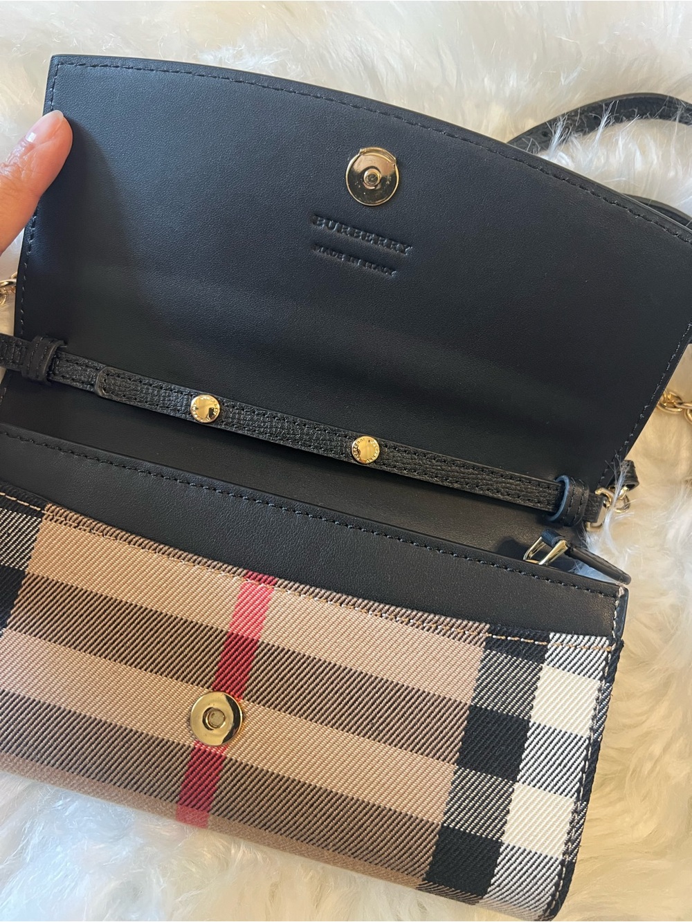 Burberry Black Leather & Nova Check Crossbody Wallet with Gold Chain - Picture 2 of 6